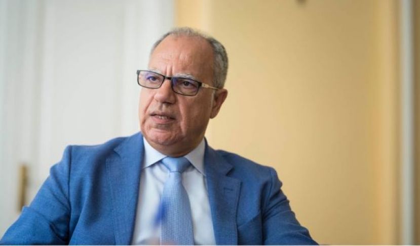 Art&iacute;culo de Opini&oacute;n: Frenar la curva para salvar el turismo, por Casimiro Curbelo